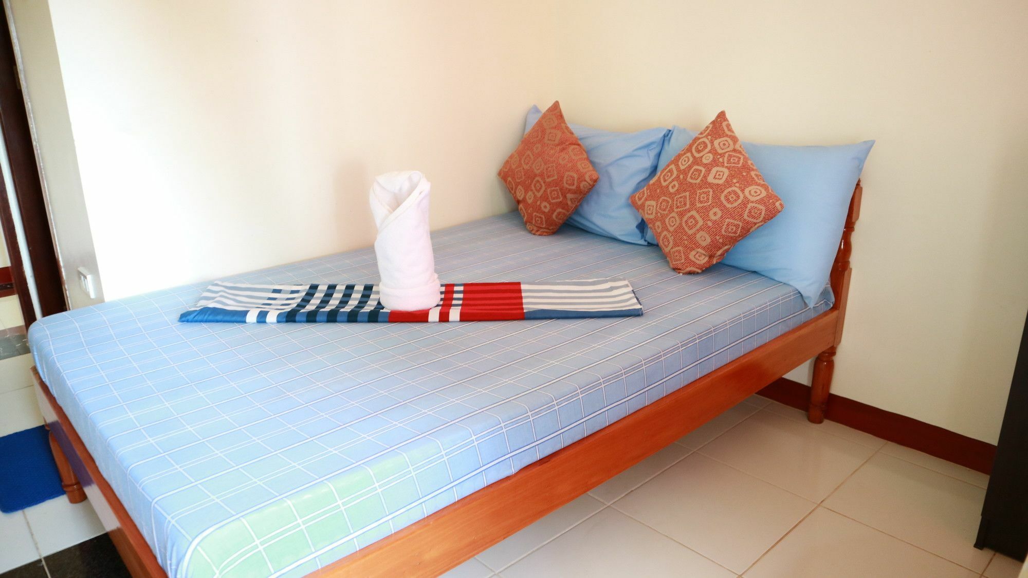 C Tower Studio Apartments Puerto Princesa Eksteriør bilde