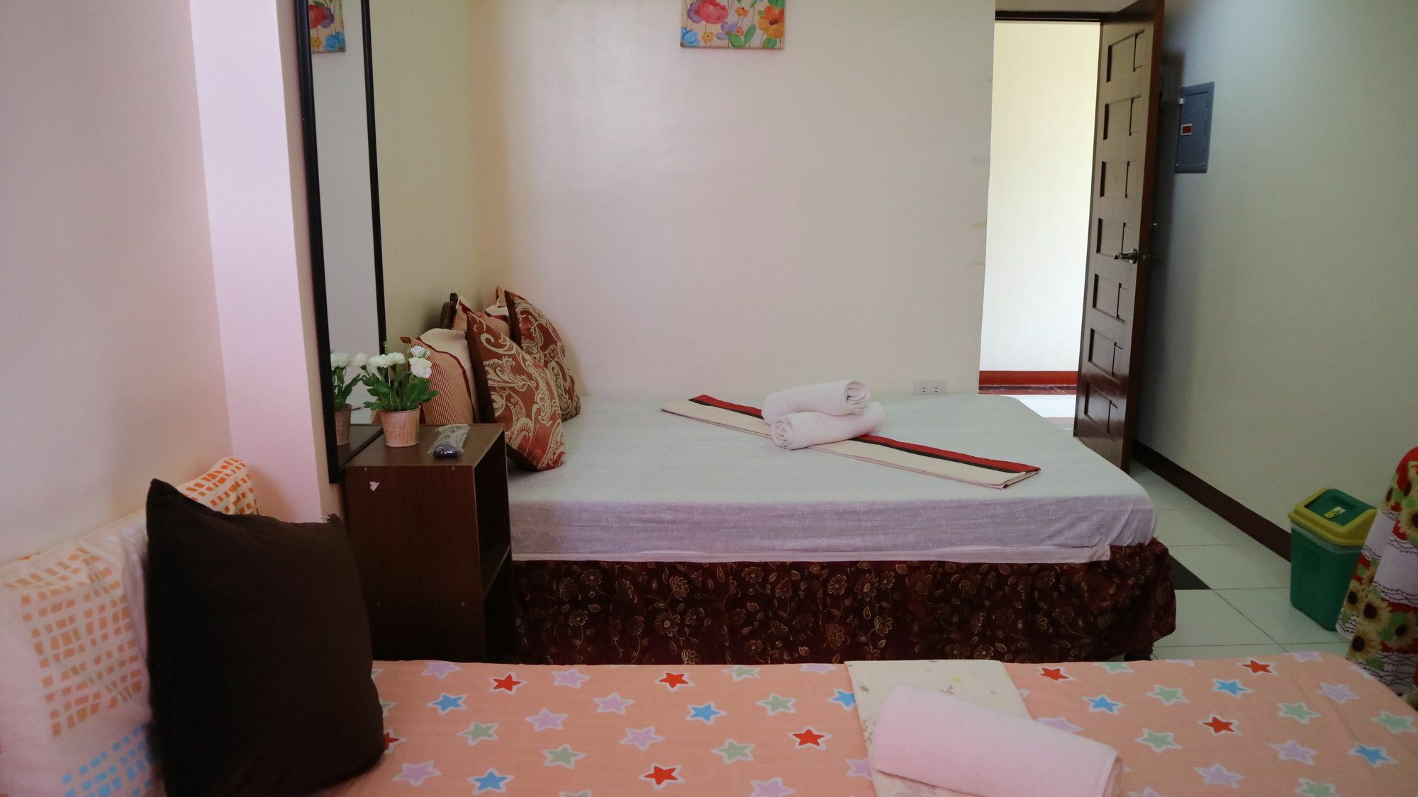 C Tower Studio Apartments Puerto Princesa Eksteriør bilde